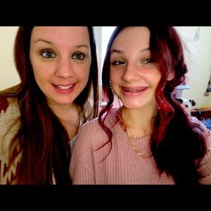 Meet your Posher, Holly